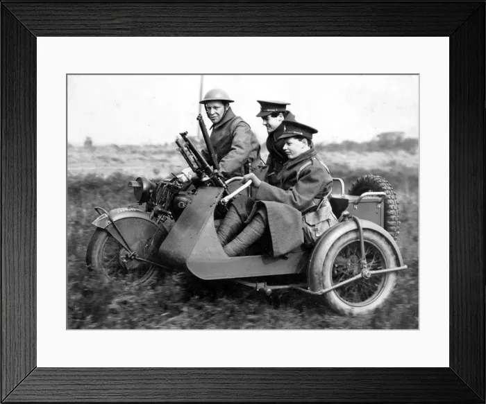 Framed Print : 1940 Norton G33 Bren Gune sidecar military. Creator: Unknown Framed Print : 1940 Norton G33 Bren Gune sidecar military. Creator: Unknown