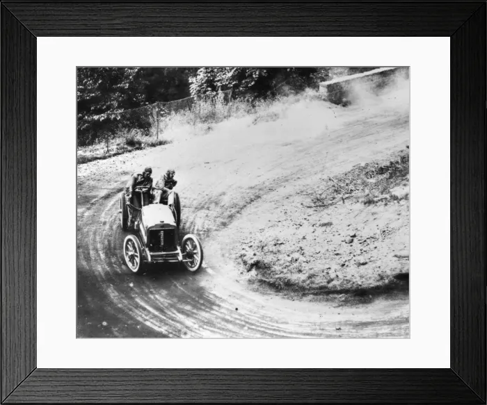 Framed Print : Richard Brasier, L. Thery, 1905 Gordon Bennett race at Auvergne. Creator: Unknown Framed Print : Richard Brasier, L. Thery, 1905 Gordon Bennett race at Auvergne. Creator: Unknown