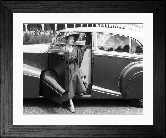 Framed Print : 1927 Rolls - Royce Phantom 1 at Concours d elegance. Creator: Unknown Framed Print : 1927 Rolls - Royce Phantom 1 at Concours d elegance. Creator: Unknown