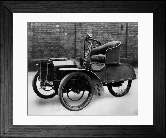 Framed Print : 1904 Repton 4hp 3 wheeler. Creator: Unknown Framed Print : 1904 Repton 4hp 3 wheeler. Creator: Unknown