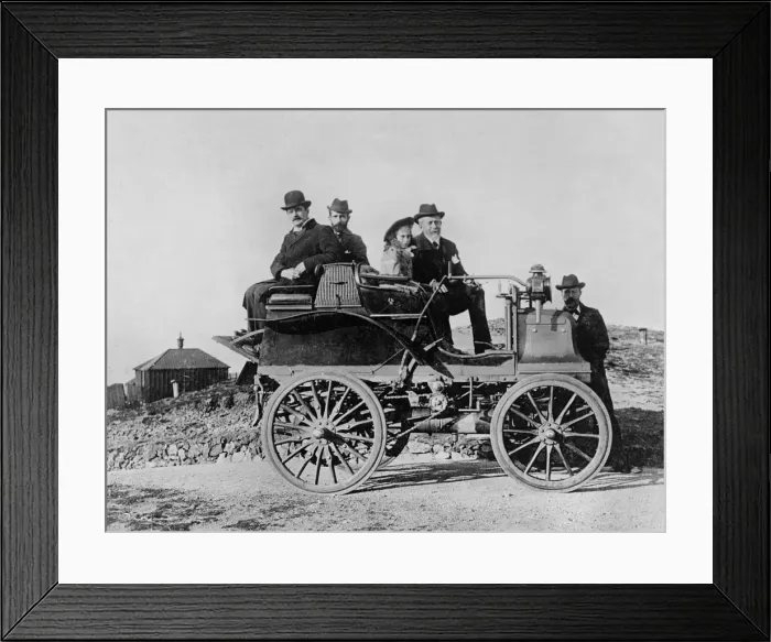 Framed Print : 1896 Daimler, Hon. Evelyn Ellis with his daughter and J. S. Critchley, Daimler works manager Framed Print : 1896 Daimler, Hon. Evelyn Ellis with his daughter and J. S. Critchley, Daimler works manager