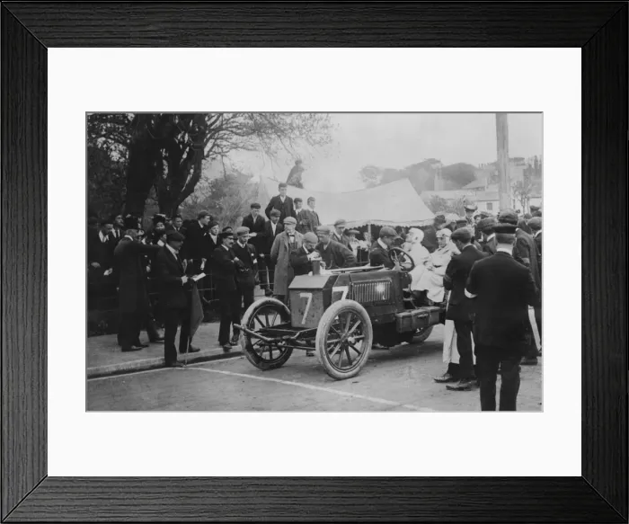Framed Print : Napier 1905 Gordon Bennett eliminating trials, Clifford Earp. Creator: Unknown Framed Print : Napier 1905 Gordon Bennett eliminating trials, Clifford Earp. Creator: Unknown