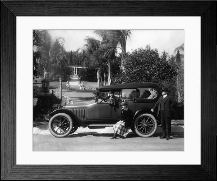 Framed Print : 1916 Chalmers model 6-40 Californian top tourer. Creator: Unknown Framed Print : 1916 Chalmers model 6-40 Californian top tourer. Creator: Unknown