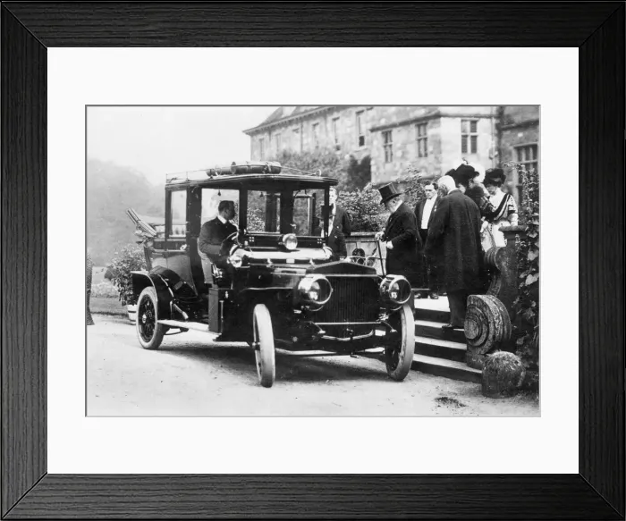 Framed Print : 1907 Daimler 35hp Landaulette, King Edward VII. Creator: Unknown Framed Print : 1907 Daimler 35hp Landaulette, King Edward VII. Creator: Unknown