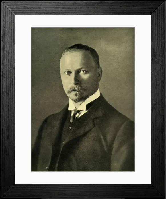 Framed Print : Lieut. General The Hon. J. C. Smuts, c1916, (c1920). Creator: Elliott & Fry Framed Print : Lieut. General The Hon. J. C. Smuts, c1916, (c1920). Creator: Elliott & Fry