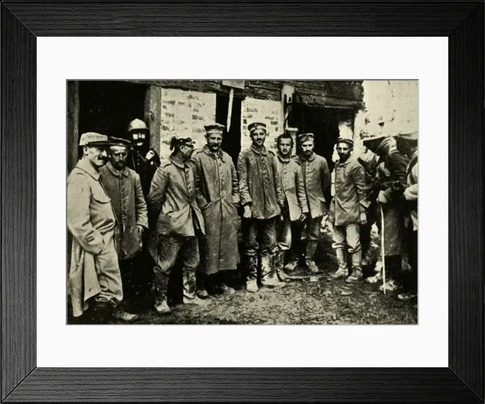 Framed Print : German prisoners of war, Champagne, northern France, First World War, 1915, (c1920) Framed Print : German prisoners of war, Champagne, northern France, First World War, 1915, (c1920)