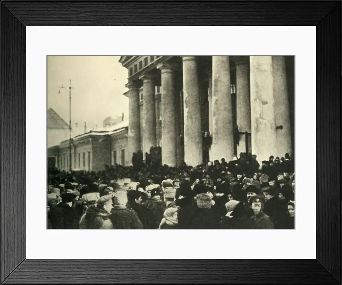 Framed Print : Crowds in front of the Duma, Petrograd, Russia, 1917, (c1920). Creator: Unknown Framed Print : Crowds in front of the Duma, Petrograd, Russia, 1917, (c1920). Creator: Unknown