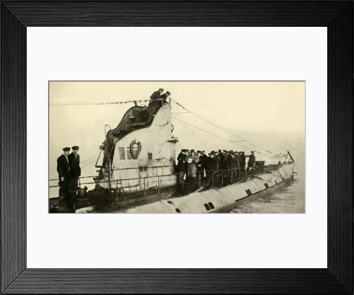 Framed Print : A German submarine surrenders to the British, First World War, 1918, (c1920). Creator: Unknown Framed Print : A German submarine surrenders to the British, First World War, 1918, (c1920). Creator: Unknown