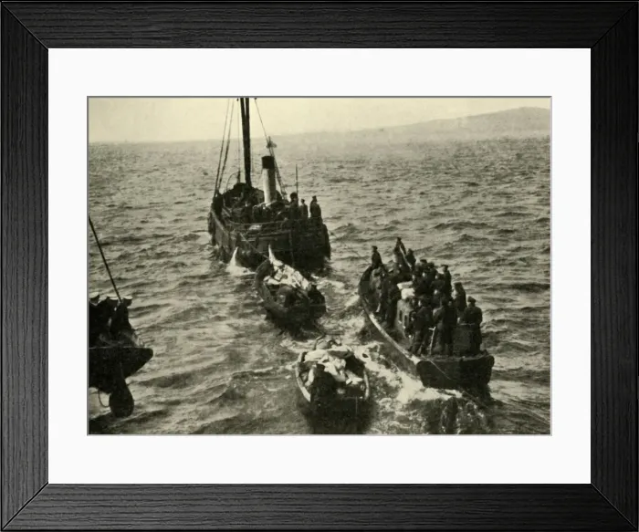 Framed Print : The Scuttling of the German Fleet at Scapa Flow, First World War, 1918, (c1920) Framed Print : The Scuttling of the German Fleet at Scapa Flow, First World War, 1918, (c1920)