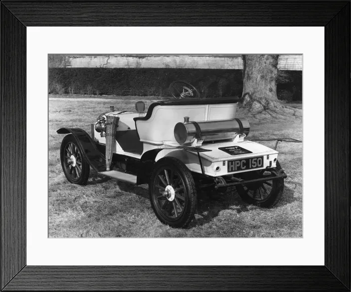 Framed Print : 1909 Humber 8hp. Creator: Unknown Framed Print : 1909 Humber 8hp. Creator: Unknown