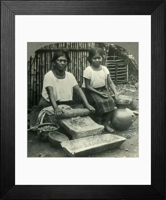 Framed Print : Making Tortillas in Salvador, the Smallest Republic in the Western Hemisphere, Central America Framed Print : Making Tortillas in Salvador, the Smallest Republic in the Western Hemisphere, Central America