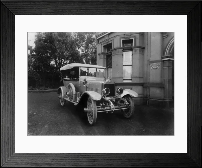 Framed Print : 1913 Standard Colonial model. Creator: Unknown Framed Print : 1913 Standard Colonial model. Creator: Unknown
