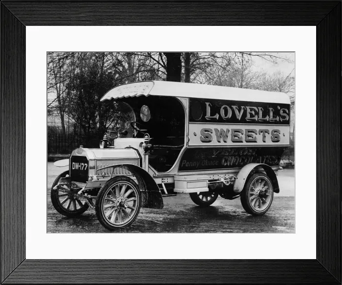 Framed Print : 1909 Dennis truck. Creator: Unknown Framed Print : 1909 Dennis truck. Creator: Unknown