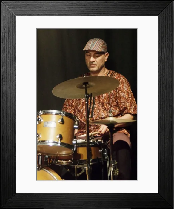 Framed Print : Elias Kacomandis, Carmen Souzas Silver Messengers, Verdict Jazz Club, Brighton East Sussex, 2019 Framed Print : Elias Kacomandis, Carmen Souzas Silver Messengers, Verdict Jazz Club, Brighton East Sussex, 2019