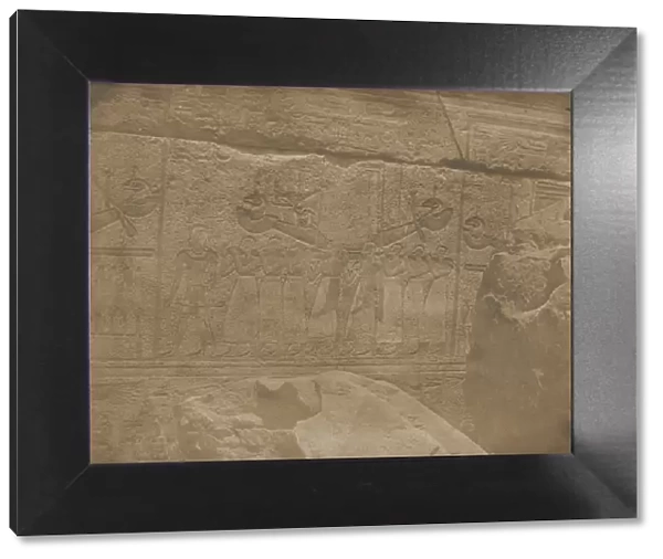 Palais de Karnak, sculptures exterieures du sanctuaire de granit. 1849-51