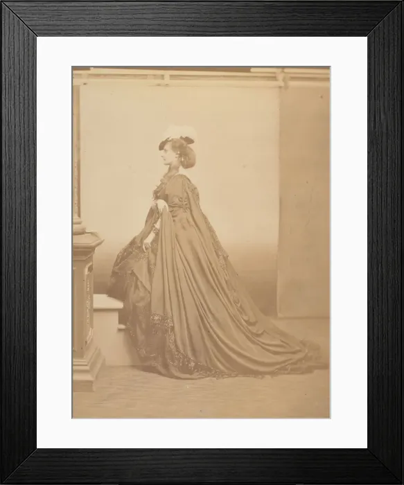 Framed Print : Le chapeau a plumes, 1860s. Creator: Pierre-Louis Pierson Framed Print : Le chapeau a plumes, 1860s. Creator: Pierre-Louis Pierson
