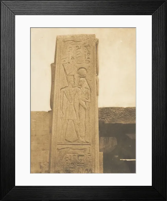 Framed Print : Pilier du Sanctuaire de granit du Palais de Karnac (Bas-relief repré Framed Print : Pilier du Sanctuaire de granit du Palais de Karnac (Bas-relief repré