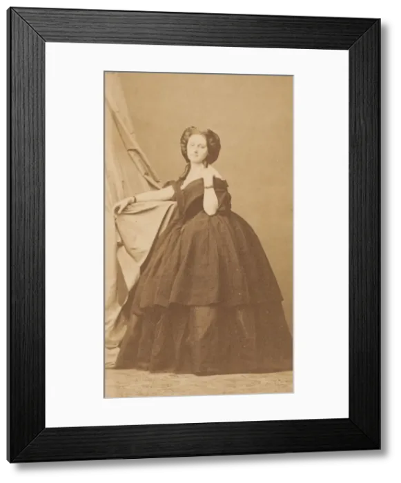Framed Print : Le beau bras, 1860s. Creator: Pierre-Louis Pierson Framed Print : Le beau bras, 1860s. Creator: Pierre-Louis Pierson