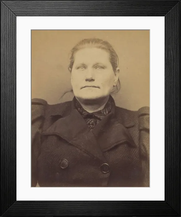 Framed Print : Chiroki. Eva (veuve Ortiz). 53 ans, nee a Grosbitlech (Autriche) Framed Print : Chiroki. Eva (veuve Ortiz). 53 ans, nee a Grosbitlech (Autriche)