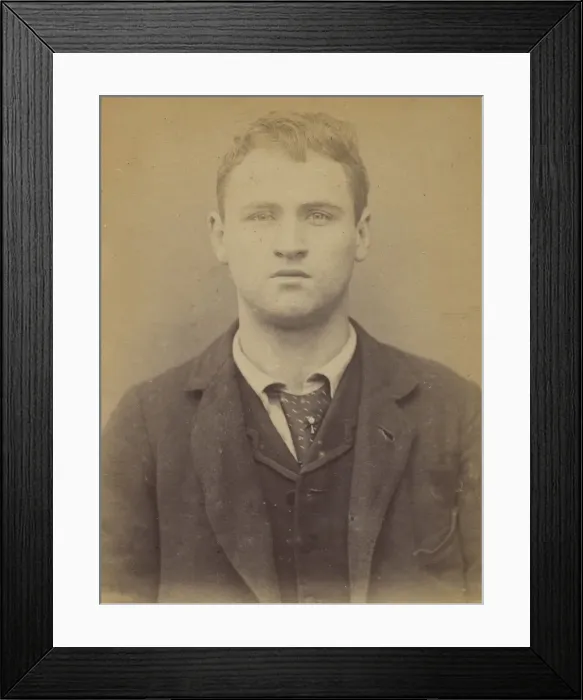 Framed Print : Deforge. Henri, Walter. 19 ans, ne a Bruxelles (Belgique). Porteur de journaux Framed Print : Deforge. Henri, Walter. 19 ans, ne a Bruxelles (Belgique). Porteur de journaux
