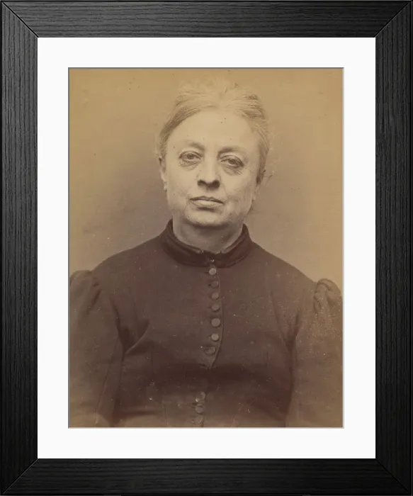 Framed Print : Trucano. Victorine (veuve Belloti). 54 ans, ne a St Maurier (Italie). Chapelier Framed Print : Trucano. Victorine (veuve Belloti). 54 ans, ne a St Maurier (Italie). Chapelier