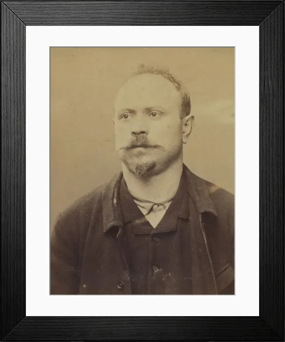 Framed Print : Della Casa. 36 ans, ne le 1 / 3 / 58 a Avoglion (Italie). Cordonnier. Anarchiste Framed Print : Della Casa. 36 ans, ne le 1 / 3 / 58 a Avoglion (Italie). Cordonnier. Anarchiste