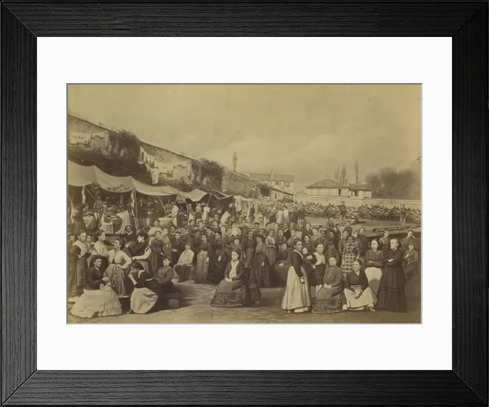 Framed Print : Prison des Chantiers, le 15 aout 1871, Versailles, 1870-71 Framed Print : Prison des Chantiers, le 15 aout 1871, Versailles, 1870-71
