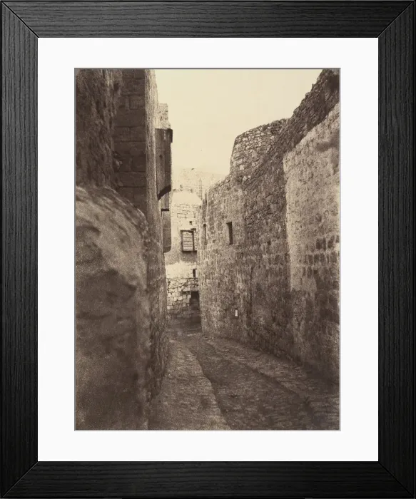 Framed Print : Ve Station. Jesus aide par Simon de Cyrene Framed Print : Ve Station. Jesus aide par Simon de Cyrene