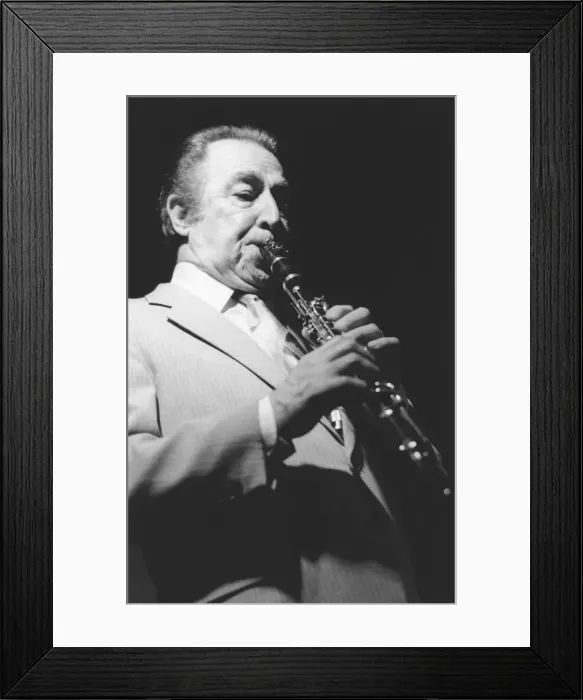 Framed Print : Buddy Defranco, Bulls Head, Barnes, London, 1995. Creator: Brian Foskett Framed Print : Buddy Defranco, Bulls Head, Barnes, London, 1995. Creator: Brian Foskett