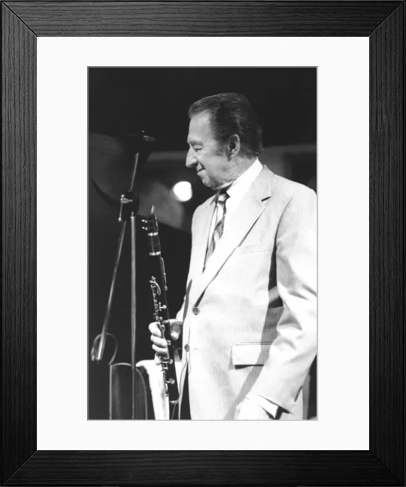 Framed Print : Buddy Defranco, Bulls Head, Barnes, London, 1995. Creator: Brian Foskett Framed Print : Buddy Defranco, Bulls Head, Barnes, London, 1995. Creator: Brian Foskett