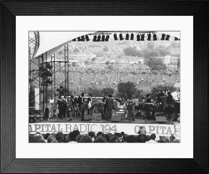 Framed Print : B. B. King, Capital Radio Jazz Festival, Alexandra Palace, London, 1979 Framed Print : B. B. King, Capital Radio Jazz Festival, Alexandra Palace, London, 1979