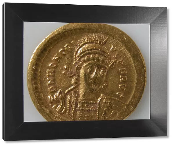 Solidus, Byzantine, 395-423. Creator: Unknown