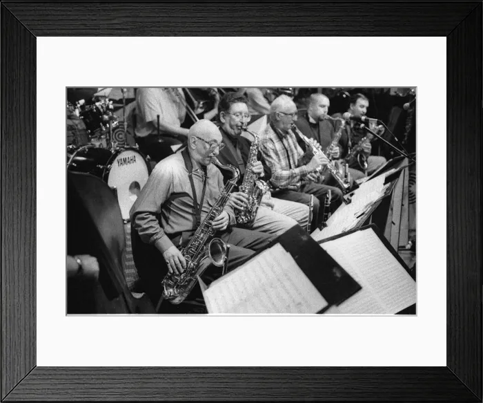 Framed Print : Vic Ash, B. B. Watermill Jazz Club, Dorking, Surrey, Oct 2000. Creator: Brian O Connor Framed Print : Vic Ash, B. B. Watermill Jazz Club, Dorking, Surrey, Oct 2000. Creator: Brian O Connor