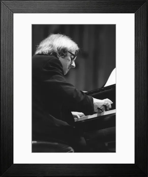 Framed Print : Andre Previn, Barbican, London, 1995. Creator: Brian Foskett Framed Print : Andre Previn, Barbican, London, 1995. Creator: Brian Foskett