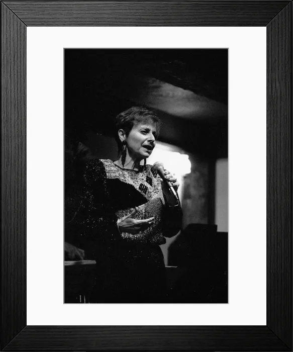 Framed Print : Marlene VerPlanck, Watermill Jazz Club, Dorking, Surrey, Mar 1999 Framed Print : Marlene VerPlanck, Watermill Jazz Club, Dorking, Surrey, Mar 1999