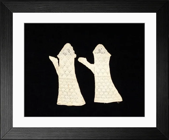 Framed Print : Mitts, American, 1830-35. Creator: Unknown Framed Print : Mitts, American, 1830-35. Creator: Unknown