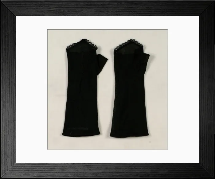 Framed Print : Mitts, American, 1840-60. Creator: Unknown Framed Print : Mitts, American, 1840-60. Creator: Unknown