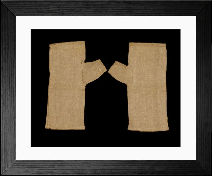 Framed Print : Mitts, American, second quarter 19th century. Creator: Unknown Framed Print : Mitts, American, second quarter 19th century. Creator: Unknown