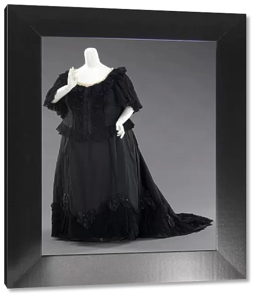Mourning dress, British, 1894-95. Creator: Unknown
