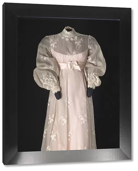 Dress worn by Diahann Carroll on the television show Julia, 1968-1971