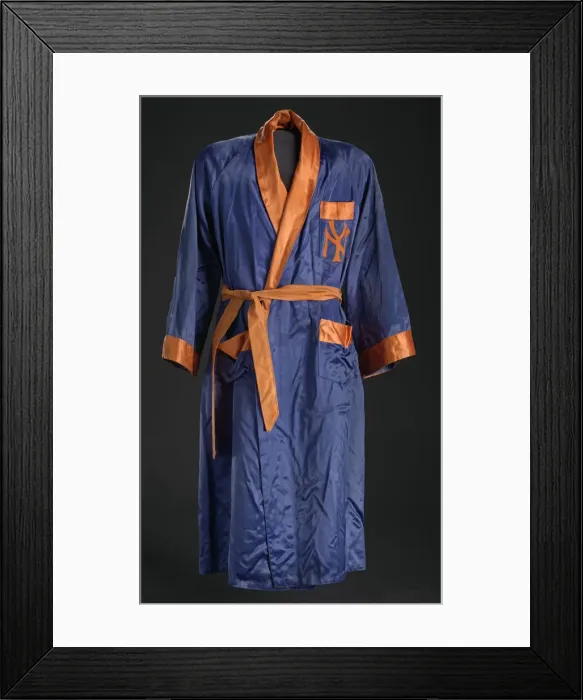 Framed Print : Robe worn by Floyd Patterson for World Heavyweight Title against Sonny Liston, 1962 Framed Print : Robe worn by Floyd Patterson for World Heavyweight Title against Sonny Liston, 1962
