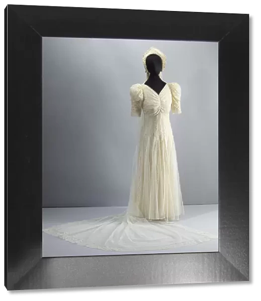 Wedding dress worn by Lollaretta Pemberton with veil and headpiece, 1939