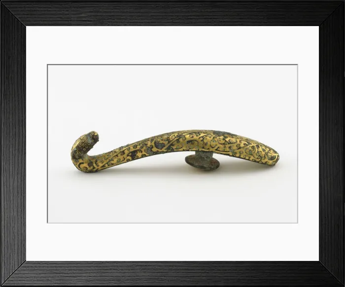 Framed Print : Garment hook (daigou) with interlace, Late Eastern Zhou dynasty, 5th-4th century BCE Framed Print : Garment hook (daigou) with interlace, Late Eastern Zhou dynasty, 5th-4th century BCE