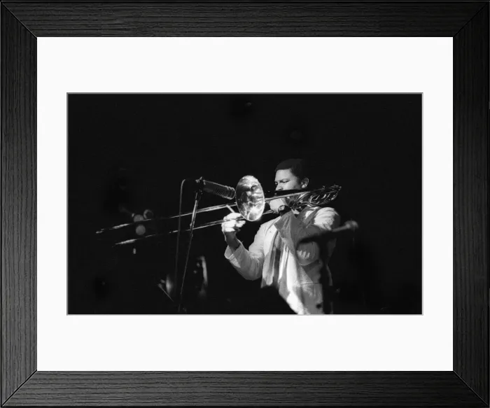 Framed Print : Robin Eubanks, Ronnie Scotts Jazz Club, Soho, London, May 1990 Framed Print : Robin Eubanks, Ronnie Scotts Jazz Club, Soho, London, May 1990