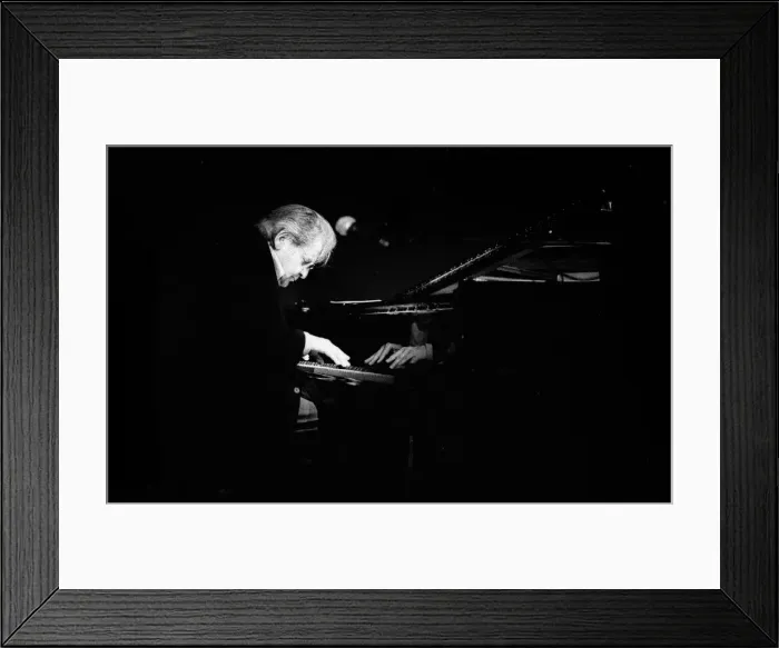 Framed Print : Stan Tracey, Pizza on the Park, London, 2 / 2000. Creator: Brian O Connor Framed Print : Stan Tracey, Pizza on the Park, London, 2 / 2000. Creator: Brian O Connor