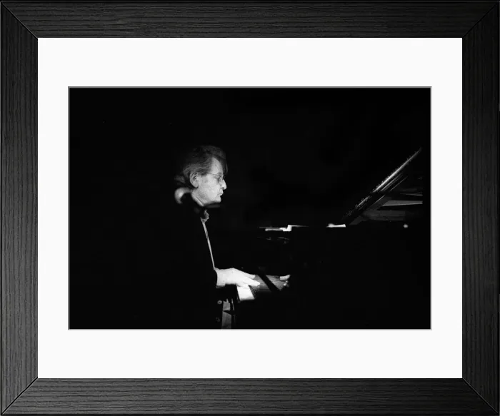 Framed Print : Stan Tracey, Pizza on the Park, London, 2 / 2000. Creator: Brian O Connor Framed Print : Stan Tracey, Pizza on the Park, London, 2 / 2000. Creator: Brian O Connor