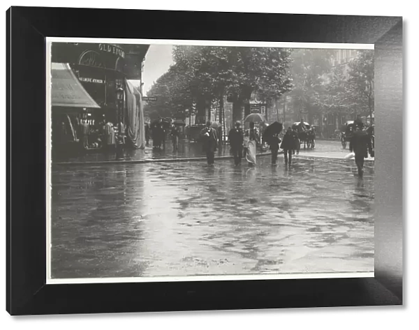 A Wet Day on the Boulevard, Paris, 1894, printed 1918  /  32. Creator: Alfred Stieglitz