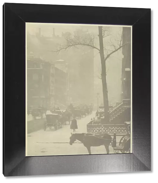 The Street, Fifth Avenue, 1900  /  01, printed 1903  /  04. Creator: Alfred Stieglitz