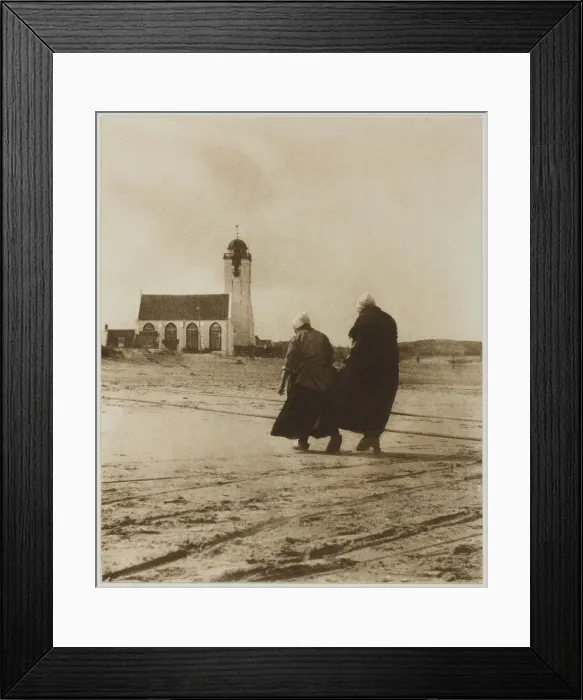 Framed Print : Scurrying Home, 1894, printed 1897. Creator: Alfred Stieglitz Framed Print : Scurrying Home, 1894, printed 1897. Creator: Alfred Stieglitz