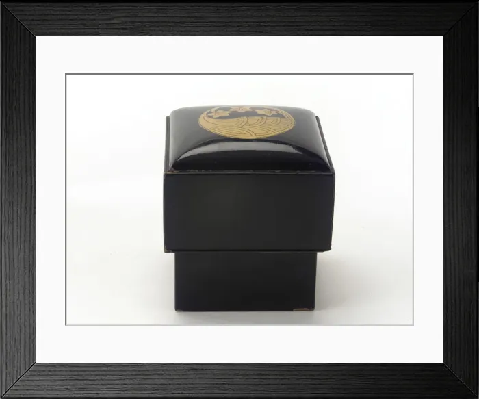 Framed Print : Lacquer storage box with lid, Edo period, early 17th-late 19th century. Creator: Unknown Framed Print : Lacquer storage box with lid, Edo period, early 17th-late 19th century. Creator: Unknown